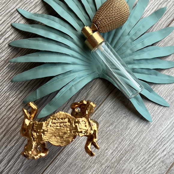 Vintage Stylebuilt Glass Perfume Bottle W/ Metal Holder- Made in USA Mid Century - Picture 5 of 7